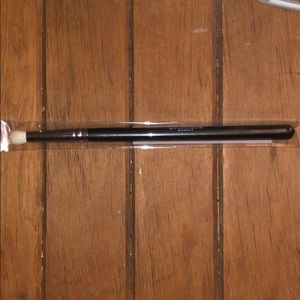 Younique Crease Brush